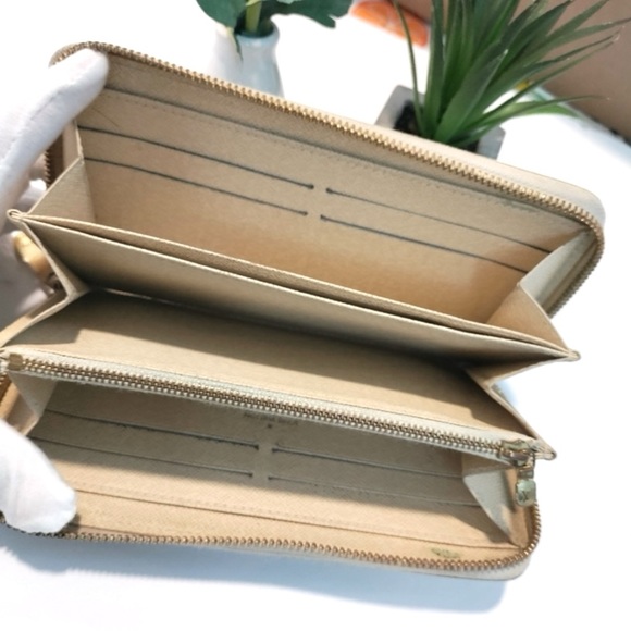 Louis Vuitton Zippy Wallet Damier Azur GUC - Picture 4 of 10